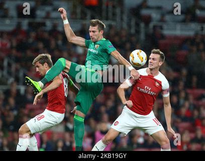 Nacho Monreal de L-R Arsenal, Volodymyr Chesnakov de FC et Vorskla Poltava et Rob d'Arsenal qui tient pendant l'UAFA Europa League Group E entre Arsenal et le FC Vorskla Poltava au stade Emirates de Londres, en Angleterre, sur 20 septembre 2018. (Photo par action Foto Sport/NurPhoto) Banque D'Images