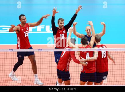 États-Unis / Brésil - finale du Championnat du monde des hommes FIVP six Pool I célébration des États-Unis à Pala Alpitour à Turin, Italie sur 28 septembre 2018 (photo par Matteo Ciambelli/NuratPhoto) Banque D'Images