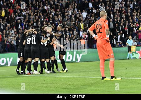 Les joueurs du PSG célèbrent lors du match du groupe C de la Ligue des champions de l'UEFA entre Paris Saint-Germain et l'étoile rouge de Belgrade au Parc des Princes sur 3 octobre 2018 à Paris, en France. (Photo de Julien Mattia/NurPhoto) Banque D'Images