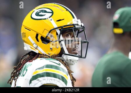 Tramon Williams (38), cornerback des Packers de Green Bay, regarde depuis le banc de touche pendant la deuxième partie d'un match de football de la NFL contre les Detroit Lions à Detroit, Michigan, aux États-Unis, dimanche, 7 octobre 2018. (Photo par Amy Lemus/NurPhoto) Banque D'Images