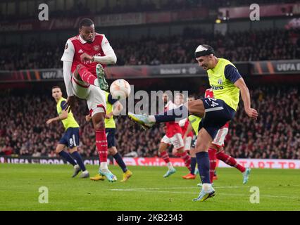 Gabriel (à gauche) d'Arsenal et Nikola Katic du FC Zurich se battent pour le ballon lors du match de l'UEFA Europa League Group A au stade Emirates de Londres. Date de la photo: Jeudi 3 novembre 2022. Banque D'Images