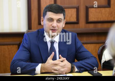 Premier ministre de l'Ukraine, Volodymyr Groisman, lors d'une rencontre avec le Président de l'Assemblée parlementaire de l'OTAN, Rasa Jukneviciene, à Kiev, en Ukraine. 16-10-2018 (photo de Maxym Marusenko/NurPhoto) Banque D'Images