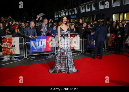 Mia Goth participe à la première du Royaume-Uni au gala « Suspiria » et Headline lors du BFI London film Festival 62nd sur 16 octobre 2018 à Londres, en Angleterre. (Photo par Alberto Pezzali/NurPhoto) Banque D'Images