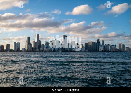 Golden hour Cityscape de Miami Brickell au coucher du soleil Banque D'Images