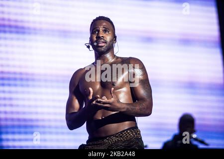 Jason Derulo, chanteur américain de R&B, se produit en direct au Mediolanum Forum Assago à Milan, en Italie. (Photo de Roberto Finizio/NurPhoto) Banque D'Images