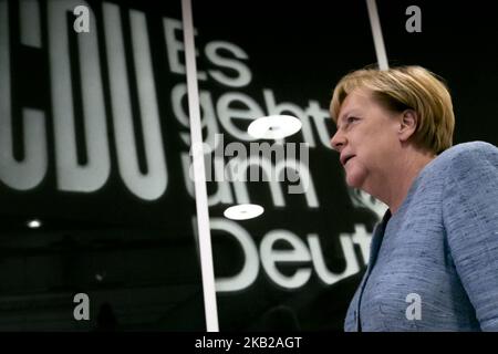 La chancelière allemande Angela Merkel s'élance à une conférence de presse à Konrad-Adenauer-Haus à Berlin, en Allemagne, sur 21 octobre 2018. (Photo par Emmanuele Contini/NurPhoto) Banque D'Images