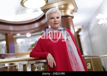 La soprano italienne Mariella Devia pose pendant la séance de portraits au Teatro Real de Madrid. Espagne. , 26 octobre 2018. (Photo par Oscar Gonzalez/NurPhoto) Banque D'Images