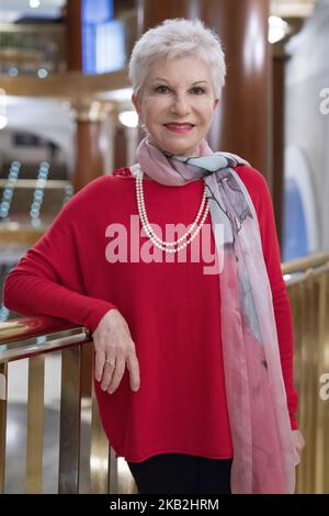 La soprano italienne Mariella Devia pose pendant la séance de portraits au Teatro Real de Madrid. Espagne. , 26 octobre 2018. (Photo par Oscar Gonzalez/NurPhoto) Banque D'Images