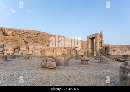 Vestiges de Persepolis, la capitale cérémonielle de l'ancien empire achéménique construit par Darius I au sixième siècle avant J.-C. sur 15 septembre 2018, Iran. Persepolis est un exemple bien conservé de la culture perse ancienne. (Photo par Dominika Zarzycka/NurPhoto) Banque D'Images