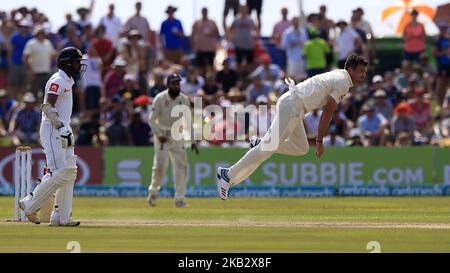 Le cricketer d'Angleterre James Anderson livre une balle pendant les 2nd jours de jeu du premier match de cricket d'essai entre le Sri Lanka et l'Angleterre au stade international de cricket de Galle, Galle, Sri Lanka. 11-07-2018 (photo de Thharaka Basnayaka/NurPhoto) Banque D'Images