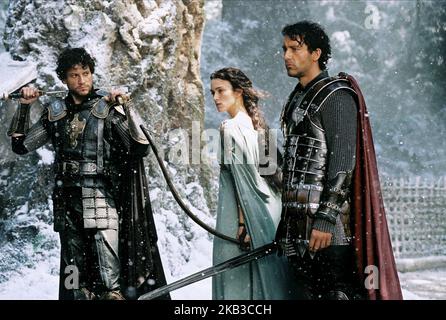 ROI ARTHUR, IOAN GRUFFUDD, KEIRA KNIGHTLEY, CLIVE OWEN, 2004 Banque D'Images