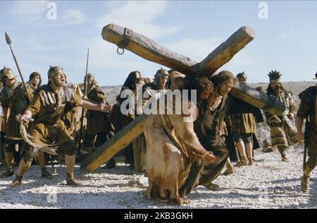 LA PASSION DU CHRIST, JAMES CAVIEZEL, JARRETH J. MERZ, 2004 Banque D'Images