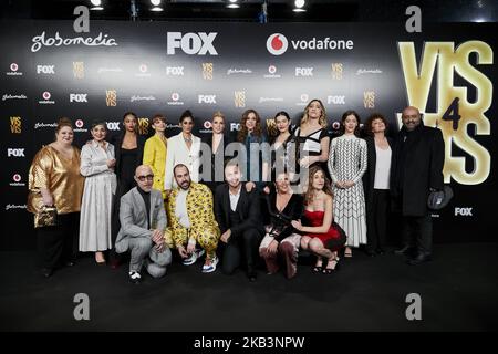 Alberto Velasco, Jesus Castejon, Laura Baena, Benjamin Vicuna, Ruth Diaz, Berta Vazquez, Itziar Castro, Abril Zamora, Zaira Perez, Georgina Amoros, Marta Aledo, Ramiro Blas, Cristina Marcos, Maggie Civantos, Maria Isabel Diaz, Alba Flores et Najwa Nimri assiste à la première de la saison 4 de vis a vis au cinéma Callao City Lights à Madrid, Espagne sur 29 novembre 2018. (Photo de A. Ware/NurPhoto) Banque D'Images