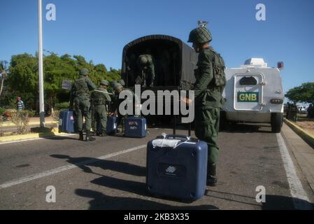 Des représentants du Haut Commandement militaire ont été activés ce mercredi 12/05/2018 dans la ville de Maracaibo au Venezuela. Le "Plan de la République 2018" pour les élections de la prochaine 9 décembre, dans le but de préserver la sécurité de toutes les activités menées autour de la manifestation électorale. Garantir la paix, l'ordre public et la tranquillité afin de protéger le droit de vote des citoyens. (Photo de Humberto Mateus/NurPhoto) Banque D'Images