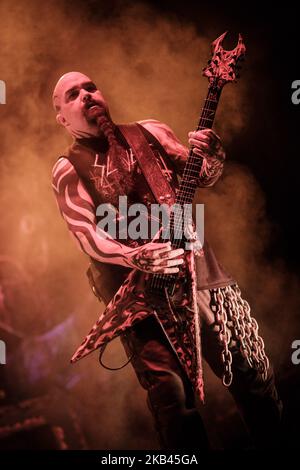 Kerry King, du groupe américain de déchets métalliques Slayer, se présentant en direct au Forum de Mediolanum à Assago, Milan, Italie, le 20 novembre 2018. (Photo de Roberto Finizio/NurPhoto) Banque D'Images