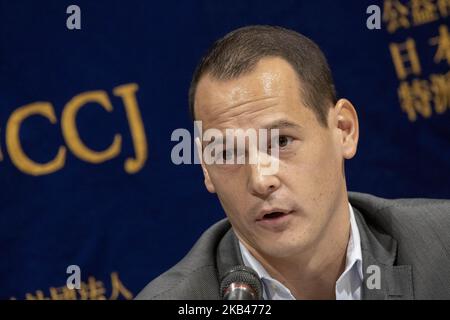 Vincent Fichhot, un Père français, assiste à une conférence de presse au Club des correspondants étrangers du Japon à Tokyo sur 20 décembre 2018. « La question de l'enlèvement d'enfants au Japon : les parents étrangers veulent que leurs droits de garde et de visite soient reconnus, et les décisions de justice soient appliquées » l'enlèvement et la rétention d'enfants font référence au retrait illégal d'enfants de leur résidence habituelle par un membre de leur famille ou à leur rétention en violation du droit international. Dans le passé, les gouvernements étrangers ont essayé mais n'ont pas résolu les centaines d'affaires portées par leurs propres citoyens contre des ressortissants japonais qui avaient enlevé des enfants Banque D'Images