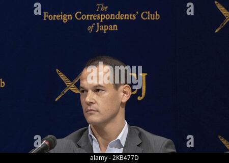 Vincent Fichhot, un Père français, assiste à une conférence de presse au Club des correspondants étrangers du Japon à Tokyo sur 20 décembre 2018. « La question de l'enlèvement d'enfants au Japon : les parents étrangers veulent que leurs droits de garde et de visite soient reconnus, et les décisions de justice soient appliquées » l'enlèvement et la rétention d'enfants font référence au retrait illégal d'enfants de leur résidence habituelle par un membre de leur famille ou à leur rétention en violation du droit international. Dans le passé, les gouvernements étrangers ont essayé mais n'ont pas résolu les centaines d'affaires portées par leurs propres citoyens contre des ressortissants japonais qui avaient enlevé des enfants Banque D'Images