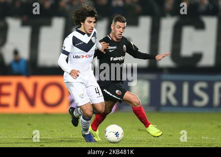 Sandro Tonali pendant le match de la série italienne B 2018/2019 entre Ascoli Calcio 1898 FC et le club de football de Brescia au Stadio Cino e Lillo Del Duca on 22 décembre 2018 à Ascoli Piceno, Italie. (Photo de Danilo Di Giovanni/NurPhoto) Banque D'Images