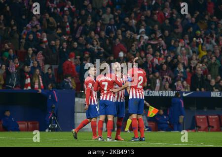 Antoine Griezmann, Angel Correa, Koke et Diego Godin de l'Atlético de Madrid fêtent après le but lors d'un match entre l'Atlético de Madrid contre Espanyol pour la Ligue espagnole 2018-2019 au stade Wanda Metropolitano sur 22 décembre 2018 à Madrid, Espagne. (Photo de Patricio Realpe/PRESS SOUTH) Banque D'Images