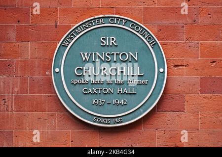 Plaque bleue de Sir Winston Churchill, Londres Angleterre Royaume-Uni Banque D'Images