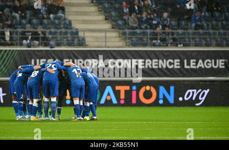 Gent , Belgique . 03/11/2022, les joueurs de Gand photographiés se sont rassemblés devant un match de football entre AA Gent et Molde FK pendant le sixième et dernier match dans le groupe F de l'UEFA Europa Conference League pour la saison 2022-2023 , le jeudi 3 novembre 2022 à Gand , Belgique . PHOTO DAVID CATRY | SPORTPIX Banque D'Images