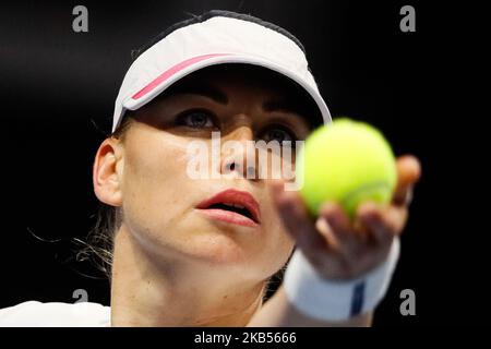 Vera Zvonareva de Russie sert le ballon lors de son WTA Saint-Pétersbourg Trophée des dames 2019 match de tennis contre Daria Kasatkina de Russie sur 1 février 2019 à Saint-Pétersbourg, Russie. (Photo de Mike Kireev/NurPhoto) Banque D'Images