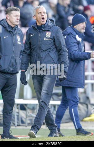 NORTHAMPTON, ROYAUME-UNI. 3RD FÉVRIER. Keith Curle, directeur de Northampton Town, lors de la première moitié du match de la Sky Bet League Two entre Northampton Town et Colchester United au PTS Academy Stadium, Northampton, le samedi 2nd février 2019. (Photo par MI News/NurPhoto) Banque D'Images