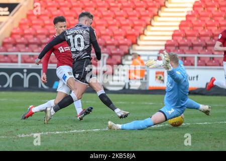 NORTHAMPTON, ROYAUME-UNI. 3RD FÉVRIER. Sammie Szmodics a obtenu un score pour Colchester United, pour prolonger son avance pour le faire 4 - 0 contre Northampton Town, lors du match Sky Bet League Two entre Northampton Town et Colchester United au PTS Academy Stadium, Northampton, le samedi 2nd février 2019. (Photo par MI News/NurPhoto) Banque D'Images