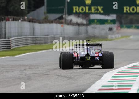 Alexander Albon conduite de la (23) Red Bull Toro Rosso Honda sur la piste pendant la pratique pour le Grand Prix de Formule 1 d'Italie à Autodromo di Monza sur 6 septembre 2019 à Monza, Italie. (Photo par Emmanuele Ciancaglini/NurPhoto) Banque D'Images