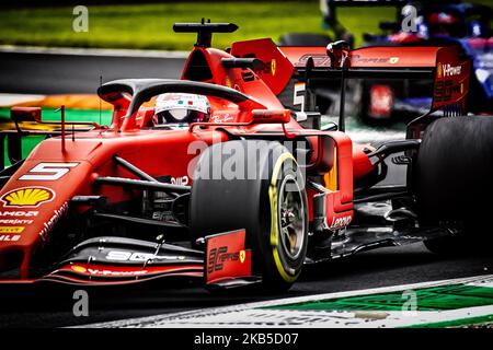 Sebastian Vettel, pilote allemand de Ferrari, conduit lors de la deuxième séance d'entraînement sur le circuit Autodromo Nazionale à Monza, sur 6 septembre 2019, avant le Grand Prix italien de Formule 1. (Photo par Marco Serena/NurPhoto) Banque D'Images