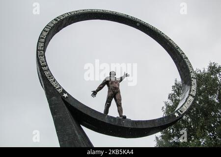 Le monument aux cosmonautes-compatriotes est vu à Kaliningrad, en Russie, le 8 septembre 2019 (photo de Michal Fludra/NurPhoto) Banque D'Images