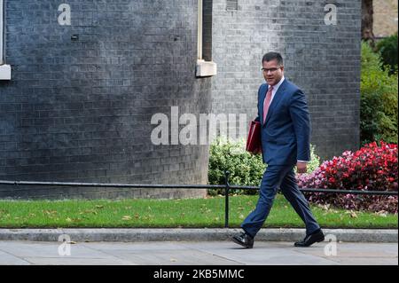 Le secrétaire d'État au développement international Alok Sharma assiste à la réunion du Cabinet au 10 Downing Street le 10 septembre 2019 à Londres, en Angleterre. Le Parlement britannique a ajourné ses travaux pendant cinq semaines la nuit dernière, après que le projet de loi sur la réserve, exigeant du Premier ministre Boris Johnson qu'il demande une prorogation de l'article 50 si aucun accord de Brexit n'est en place avant le 19 octobre, soit devenu loi. (Photo de Wiktor Szymanowicz/NurPhoto) Banque D'Images