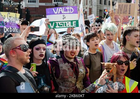 Des milliers de personnes transgenres et leurs partisans participent à la toute première marche Trans Pride de de Londres à travers les rues de la capitale britannique le 14 septembre 2019 à Londres, en Angleterre. (Photo de Wiktor Szymanowicz/NurPhoto) Banque D'Images