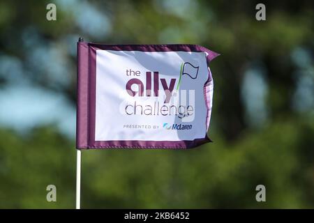 Le premier drapeau du trou souffle dans le vent lors du deuxième tour du défi Ally présenté par McLaren au Warwick Hills Golf & Country Club, Grand blanc, MI, USA Saturday, 14 septembre, 2019. (Photo par Amy Lemus/NurPhoto) Banque D'Images