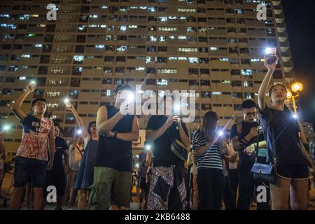 Les manifestants se rassemblent dans le domaine Choi Hung à Hong Kong sur 16 septembre 2019, tandis que les manifestants se rassemblent dans le domaine Choi Hung pour Sing Songs. Hong Kong a été secouée par des mois de manifestants. (Photo de Vernon Yuen/NurPhoto) Banque D'Images