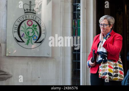 Joanna Cherry, députée du Parti national écossais, qui mène le défi écossais à la prorogation du Parlement par un groupe de 75 députés et pairs, devant la Cour suprême le 17 septembre 2019 à Londres, en Angleterre. Aujourd’hui, les juges de la Cour suprême entament une audience de trois jours sur l’affirmation selon laquelle le Premier ministre Boris Johnson aurait agi illégalement en conseillant à la Reine de proroger le Parlement pendant cinq semaines afin d’empêcher les députés de débattre de la crise du Brexit. (Photo de Wiktor Szymanowicz/NurPhoto) Banque D'Images