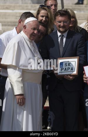 Le pape François assiste à son audience générale hebdomadaire sur la place Saint-Pierre au Vatican, le mercredi 18 septembre 2019. (Photo de Massimo Valicchia/NurPhoto) Banque D'Images