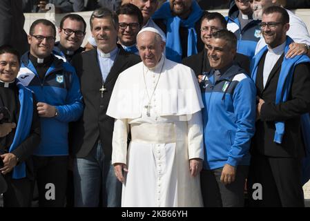 Le pape François assiste à son audience générale hebdomadaire sur la place Saint-Pierre au Vatican, le mercredi 18 septembre 2019. (Photo de Massimo Valicchia/NurPhoto) Banque D'Images