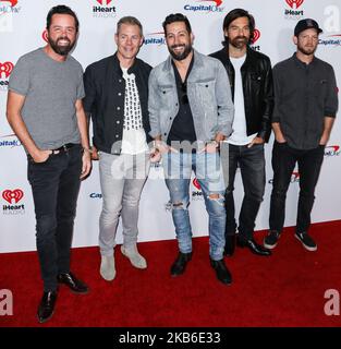 LAS VEGAS, NEVADA, États-Unis - SEPTEMBRE 20 : Brad Tursi, Trevor Rosen, Matthew Ramsey, Geoff sprung et Whit Sellers de l'ancien Dominion arrivent au festival de musique iHeartRadio 2019 - nuit 1 tenu à T-Mobile Arena sur 20 septembre 2019 à Las Vegas, Nevada, États-Unis. (Photo de David Acosta/image Press Agency/NurPhoto) Banque D'Images