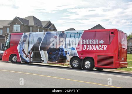 L'autobus de campagne du Parti libéral du Canada, comme Justin Trudeau, chef du Parti libéral du Canada, fait un arrêt de campagne à Brampton, Ontario, Canada, à 22 septembre 2019, avant les élections fédérales de 2019. (Photo de Creative Touch Imaging Ltd./NurPhoto) Banque D'Images