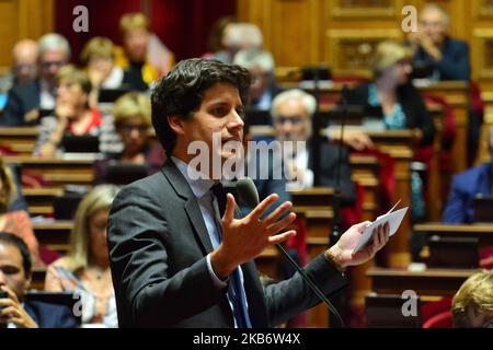 Julien Denormandie, ministre français des villes et du logement, s'adresse aux sénateurs lors d'une séance de questions au gouvernement au Sénat sur 24 septembre 2019 à Paris (photo de Daniel Pier/NurPhoto). Banque D'Images