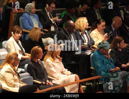 La première Dame des États-Unis, Melania Trump (avant gauche 3) et le Secrétaire général adjoint des Nations Unies (avant gauche 4) assistent à la session de 74th de l'Assemblée générale des Nations Unies, au siège de l'ONU, mardi, 24 septembre 2019. (Photo de Selcuk Acar/NurPhoto) Banque D'Images