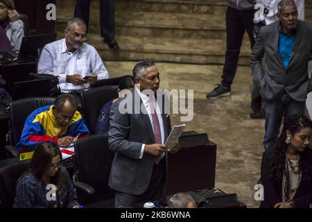 Pedro Carreno, député pro-gouvernemental vénézuélien, prononce une séance à l'Assemblée nationale de Caracas sur 24 septembre 2019. (Photo de Rafael Briceno Sierralta/NurPhoto) Banque D'Images
