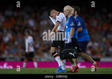 Kevin Gameiro de Valence blessé lors du match de la Ligue entre Valencia CF et Getafe CF à l'Estadio Mestalla sur 25 septembre 2019 à Valence, Espagne. (Photo de Jose Breton/Pics action/NurPhoto) Banque D'Images