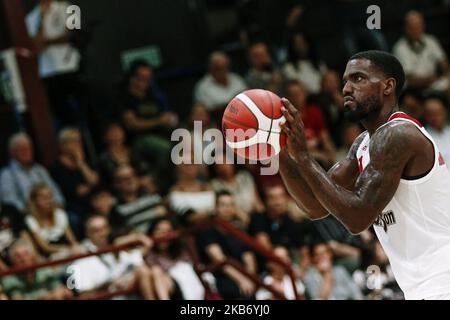 Darius Johnson-Odom de Grissin bon Reggio Emilia Basketball pendant le match international de basket-ball entre Grissin bon Reggio Emilia et Leiden Basketball à PalaRegnani sur 18 septembre 2019 à Scandiano, Italie. (Photo par Emmanuele Ciancaglini/NurPhoto) Banque D'Images