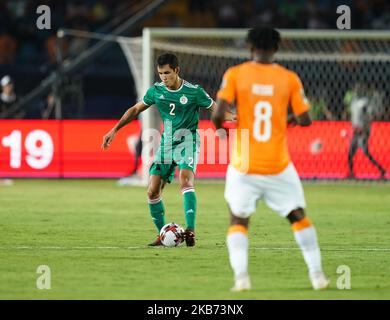 Aissa Mandi d'Algérie lors du match de la coupe africaine des nations 2019 entre la côte d'Ivoire et l'Algérie au stade Suez à Suez, en Égypte, sur 11 juillet,2019. (Photo par Ulrik Pedersen/NurPhoto) Banque D'Images