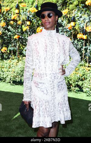 PACIFIC PALISADES, LOS ANGELES, CALIFORNIE, États-Unis - OCTOBRE 05 : Santigold arrive au polo classique annuel veuve Clicquot de Los Angeles 10th qui s'est tenu au parc historique de l'État de Will Rogers sur 5 octobre 2019 à Pacific Palisades, Los Angeles, Californie, États-Unis. (Photo par Xavier Collin/image Press Agency/NurPhoto) Banque D'Images