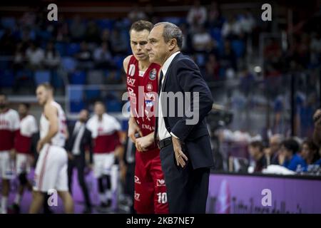 Ettore Messina (coach AX Armani Exchange Milano) lors d'un match de basketball de LBA entre AX Armani Exchange Milano et Pallacanestro Trieste chez Allianz Cloud. (Photo de Roberto Finizio/NurPhoto) Banque D'Images