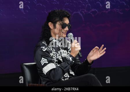 Noviembre 03, 2022, Ciudad de México, México: El cantte y bailarín brasileño Lenny Jay, en conferencia de prensa para anunciar su show “this is Michael” attributo al “Rey del Pop”. En el Auditorio Nacional, (Foto: Francisco Morales/DAMMPHOTO) 03 novembre 2022, Mexico, Mexique: Lenny Jay, chanteur et danseur brésilien, lors d'une conférence de presse pour annoncer son spectacle hommage au "Roi de la Pop". À l'Auditorium national, (photo: Francisco Morales/DAMMPHOTO) Banque D'Images