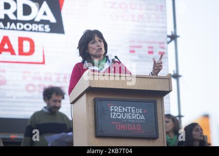 Vilma Ripoll parle de l'acte de campagne pour les élections présidentielles de la Frente de Izquierda Unidad, une des forces politiques en lice dans les élections présidentielles argentines de 2019, sur 5 octobre 2019 à Buenos Aires, Argentine. (Photo par Matias Baglietto/NurPhoto) Banque D'Images